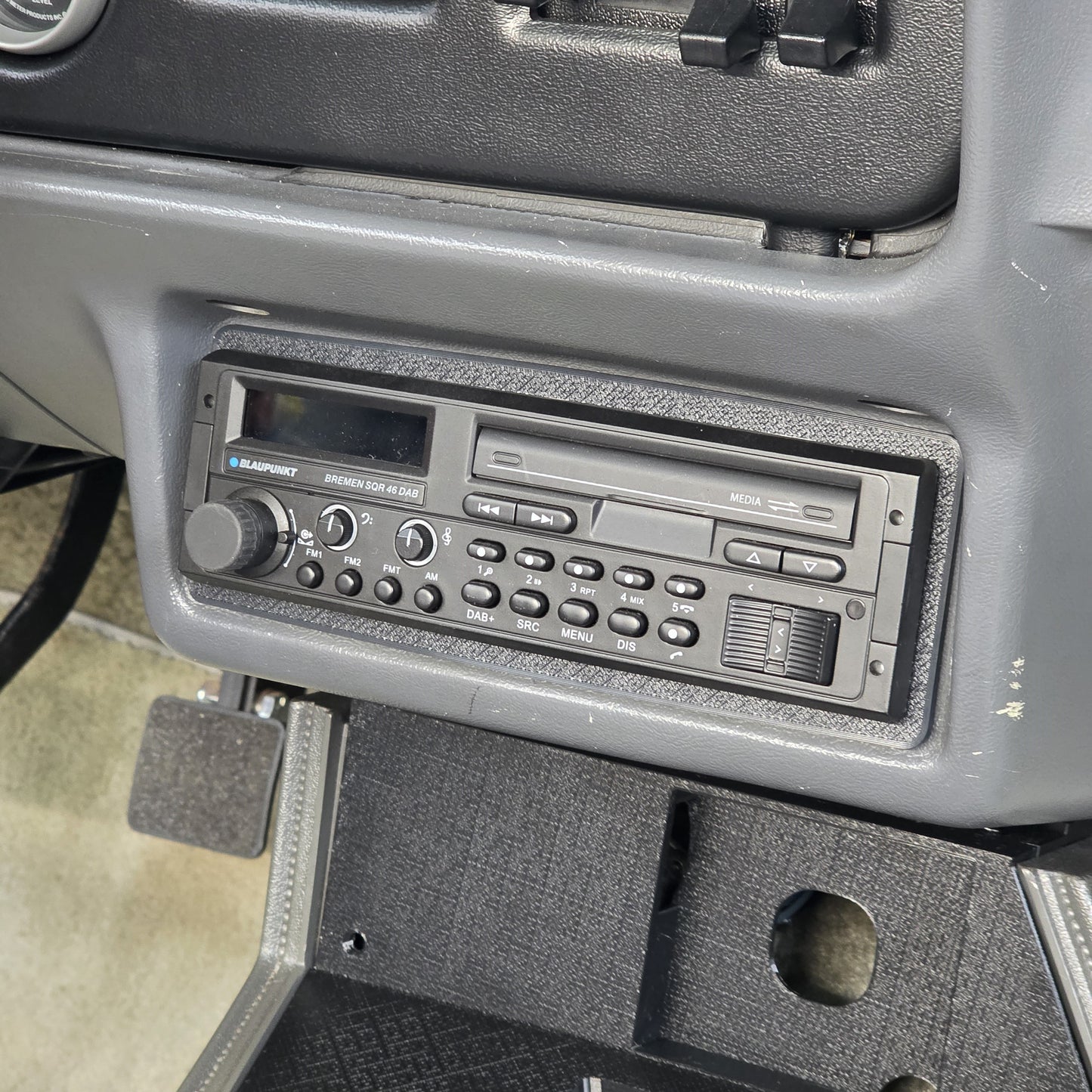 Single Din Radio Trim